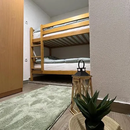 Dejana Vlasic 公寓